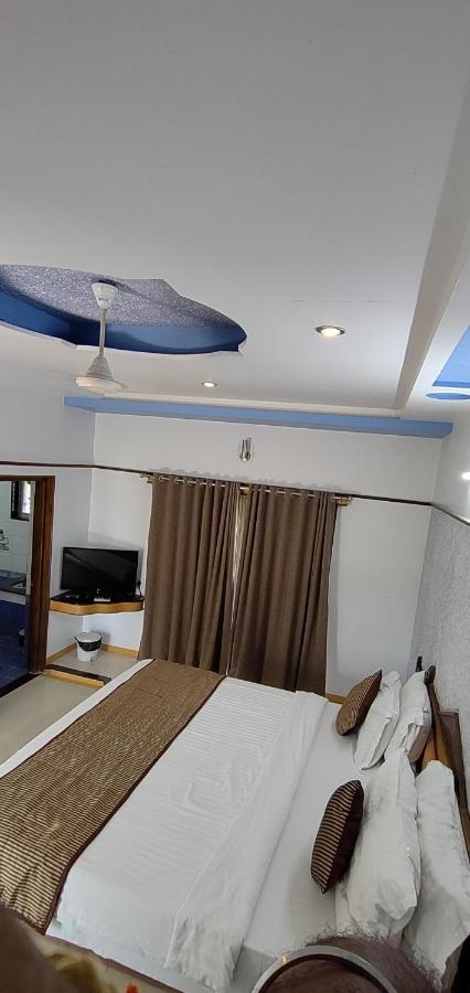 Amidhara Resort Sasan Gir Exteriör bild