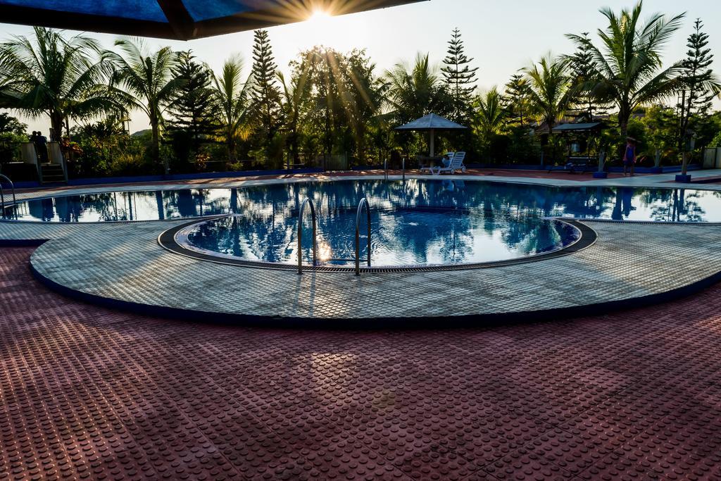 Amidhara Resort Sasan Gir Exteriör bild