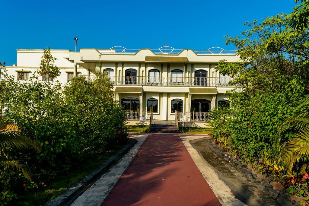 Amidhara Resort Sasan Gir Exteriör bild