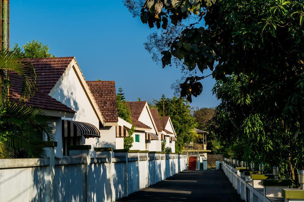 Amidhara Resort Sasan Gir Exteriör bild