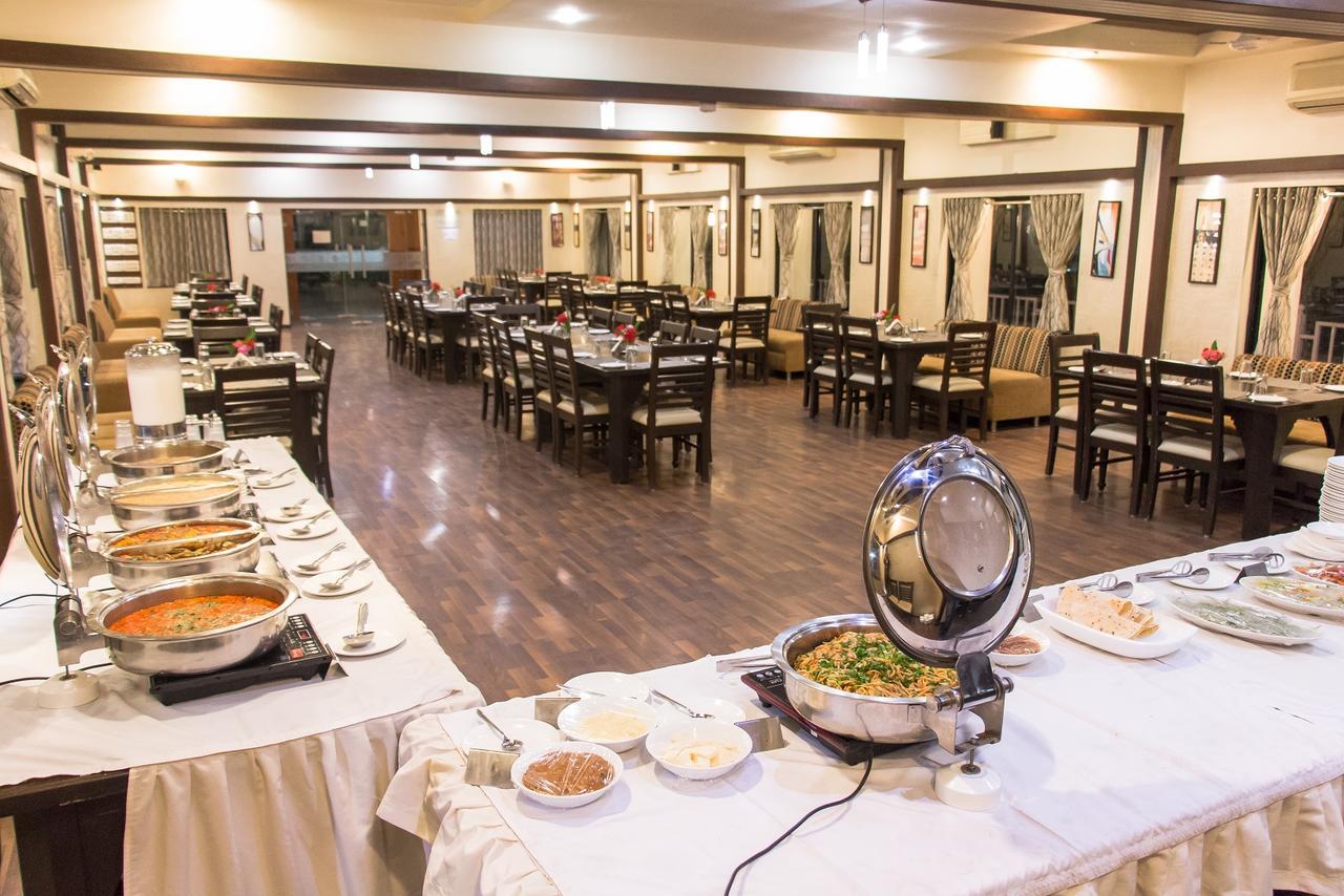 Amidhara Resort Sasan Gir Exteriör bild